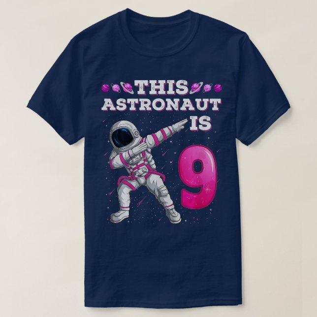 Barn som doftar astronaut 9 år gammal Birthday Gir T Shirt (Design framsida)