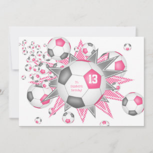 Barn som fyller rosa grått-fotboll meddelande