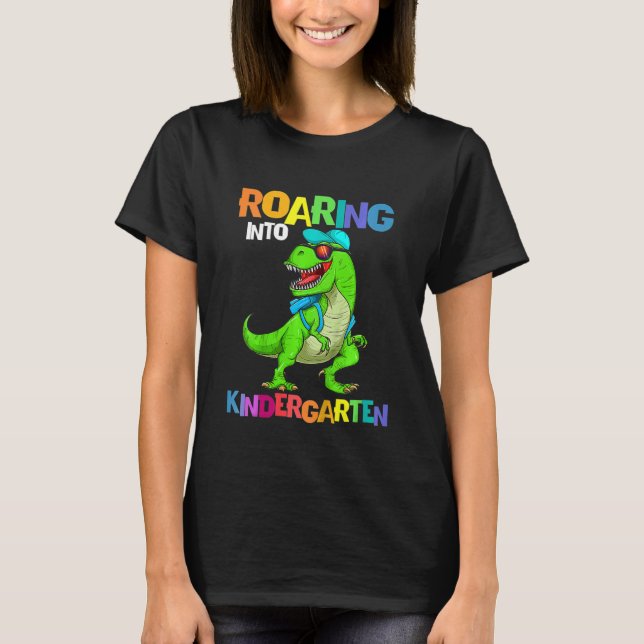 Barn som reser in i Kindergarten Dinosaur Rex Till T Shirt (Framsida)