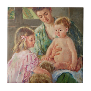 Barn som spelar med en Hund av Mary Cassatt Kakelplatta