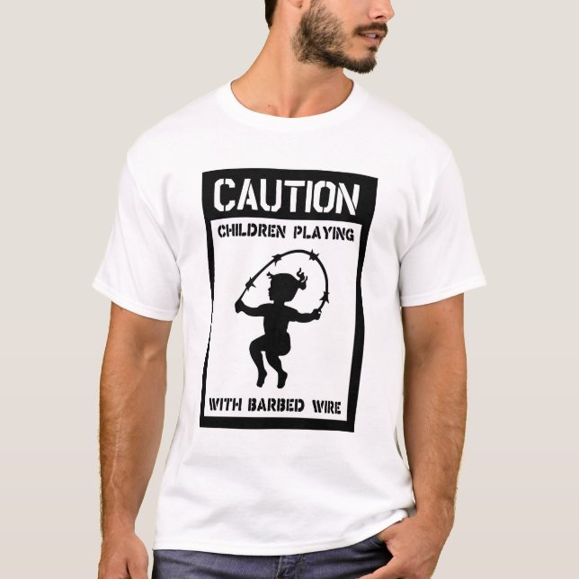 Barn som spelar t shirt (Framsida)