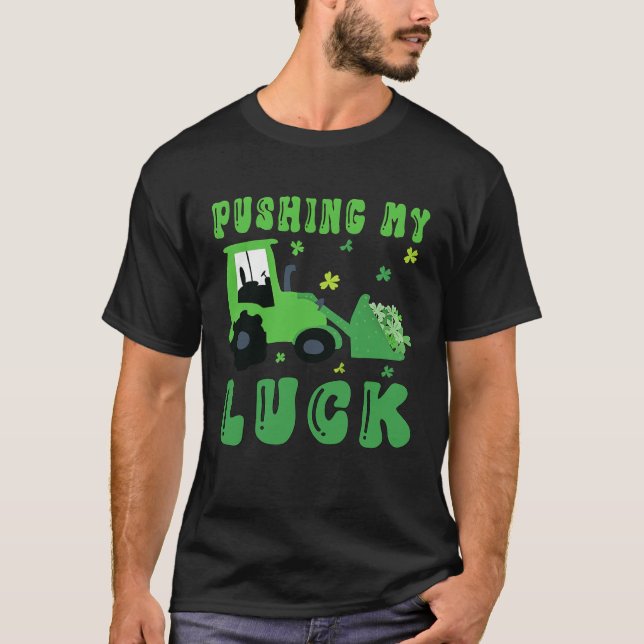 Barn som trycker på min tur-traktor St Patricks Da T Shirt (Framsida)
