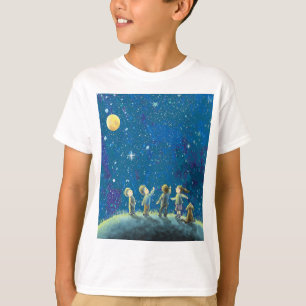 Barn Tittar på Nattdagen Himlar T-Shirt