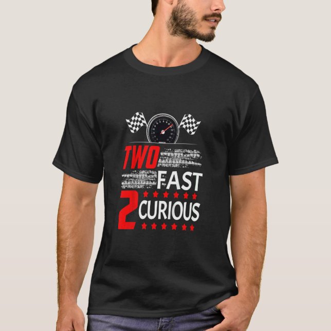 Barn två Fast 2 Nyfiken Tävla Bilder 2:a födelseda T Shirt (Framsida)