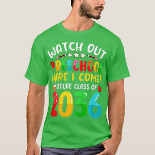 Barn vaktar förskolan här i Kom framtida klass T Shirt