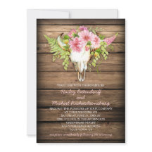 Barn Wood Rosa Flowers Cow Skull Horns Bröllop