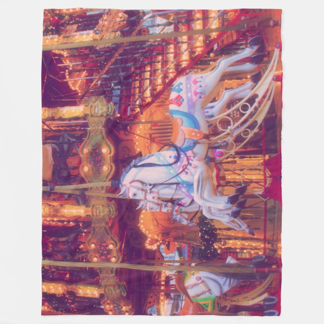 Barndomsdröm - gammal hästkarusell fleecefilt (Framsidan)