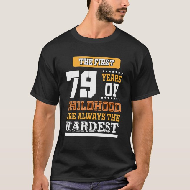 Barnets första 79 år t shirt (Framsida)