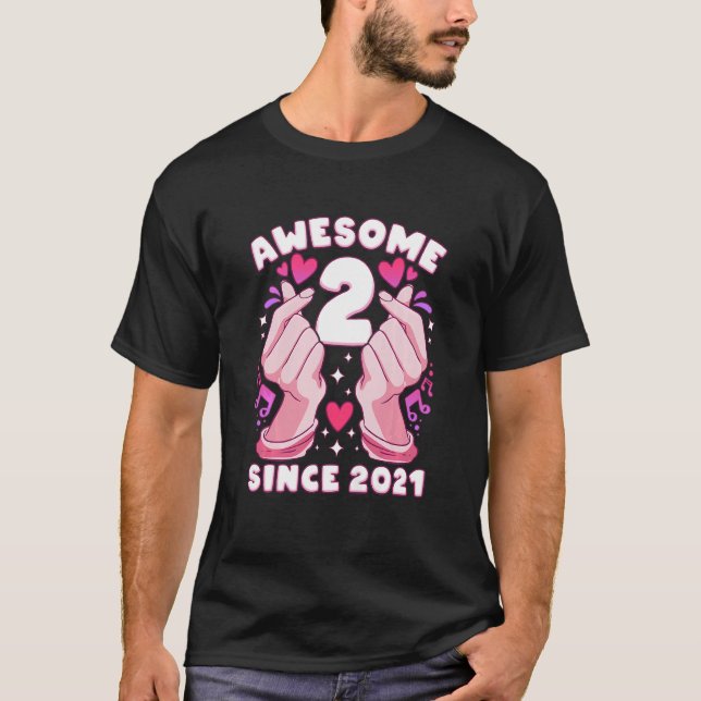 Barnflicka 2:a födelsedag, född 2021, K-pop hjärta T Shirt (Framsida)