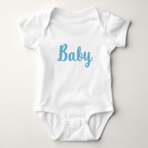 Barnkläderna med ord baby är skrivna på den t shirt