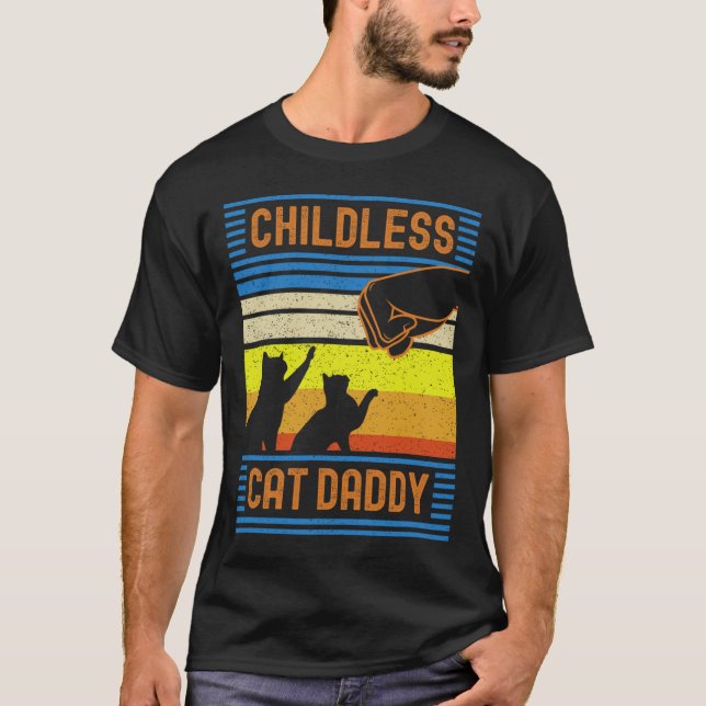 Barnlös katt pappa 2024 t shirt (Framsida)