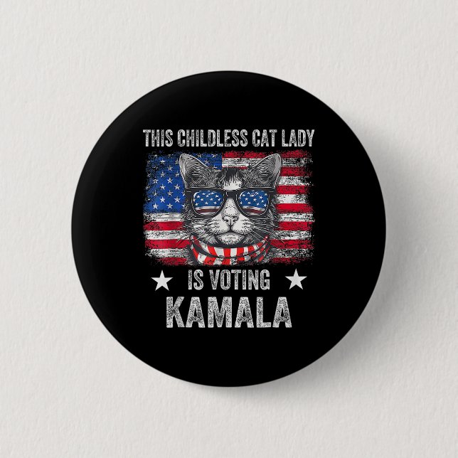 Barnlösa Katt Dam röstar Kamala Harris 2024 US Knapp (Framsida)