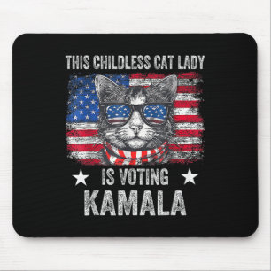 Barnlösa Katt Dam röstar Kamala Harris 2024 US Musmatta