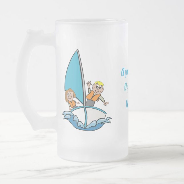 Barnpojke och flicka i segelbåten Frosted Mugg (Vänster)