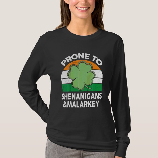 Barns fina St patricks day prone to Shenanigans A T Shirt (Framsida)
