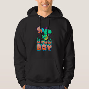 Barns födelsedag pojke 5 år gammal doktor med gita hoodie