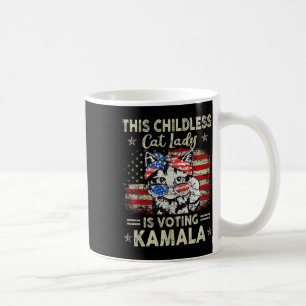 Barnsoldat Katt Dam röstar Kamala Harris 2024 2 Kaffemugg