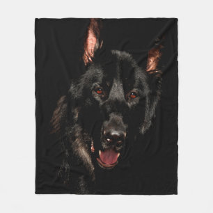 Bärnsten synad svart tysk herdehund fleecefilt