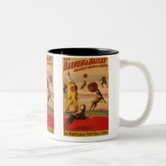 Barnum & borggård - förträffliga fotbollhundar Två-Tonad mugg
