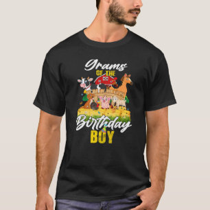 Barnyard Grams från födelsedagssorgsfamiljen Farm T Shirt