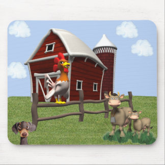 Barnyardmusen vadderar med den tuppkor och hunden musmatta