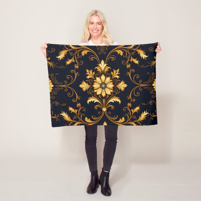 "Barockes Ornament-Muster in Gold und Schwarz" Dec Fleecefilt (På plats)