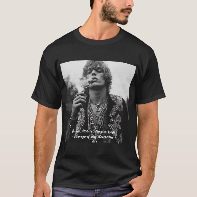 Baron Alistair Cottington-Knight T Shirt (Framsida)