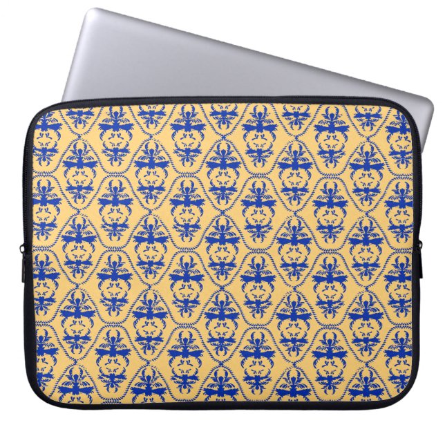 Baroque Damask #6 @ Sonoletre Laptop Sleeve (Framsidan)