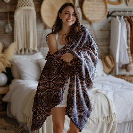 Baroque Faux Leather Brown Mönster Fleecefilt