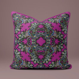 Baroque Splendor Pillow in Fuchsia Kudde