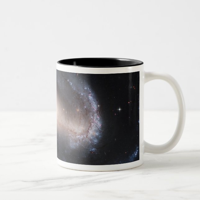 Barred Spiral Galaxy NGC 1300 Två-Tonad Mugg (Höger)