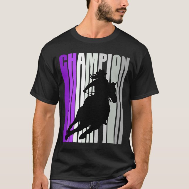 Barrel Tävla Champion Horse Riding Lila Cowgirl T Shirt (Framsida)