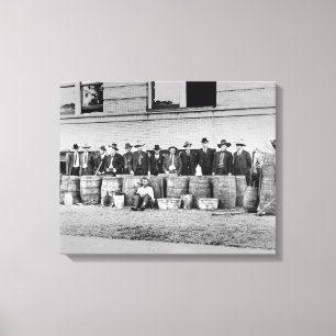 Barrels of Bootleg Liquor, 1922 Canvastryck