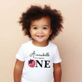 Bärsöt födelsedagshedersgäst t shirt