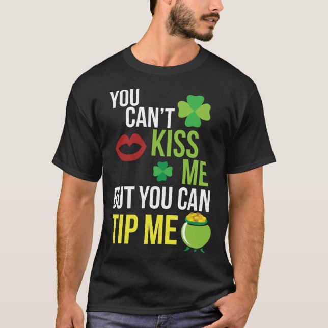 Bartender  St Patricks Day Waitress Waiter Server T Shirt (Framsida)