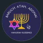 BARUCH ATAH ADONAI | Hanukkah Blessings Runt Klistermärke<br><div class="desc">Snyggt, moderna HANUKKAH-klistermärken. Design visar en MENORAH-färgad i guld med flerfärgad STAR AV DAVID och silver grått DREIDEL. I toppen finns en böjd text som säger BARUCH ATAH, ADONAI (välsignad är du, O Gud) och under texten står HANUKKAH BLESSINGS. ALL TEXT ÄR-ANPASSADE, så att du kan anpassa dig efter ditt...</div>