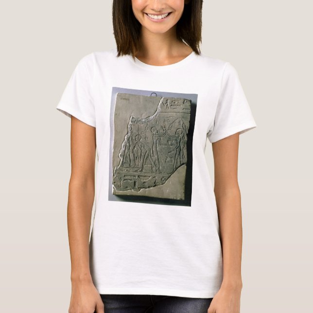 Bas relief of priestesses collecDrues, 26:e-3 T Shirt (Framsida)