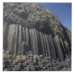 Basaltkolonner vid Fingal's Cave, Staffa, utanför Kakelplatta