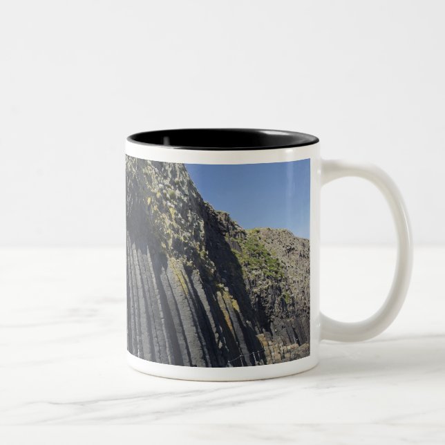 Basaltkolonner vid Fingal's Cave, Staffa, utanför Två-Tonad Mugg (Höger)