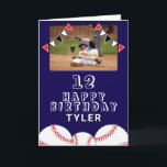 Baseball Bollar Flaggor Kids Photo Birthday Kort<br><div class="desc">Baseball Bollar Flaggor Kids Photo Birthday Card. Med baseball bollar och födelsedagsfest buntar flaggor i rött, svart och vitt färg mot blå bakgrund. Lägg till ditt foto och anpassa det med ditt namn, din ålder och din text och gör ett eget födelsedagskort. Underbar för pojkar och flickor som kärlek baseboll....</div>
