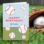 Baseball Bollar Grattis på födelsedagen Kids anpas Kort<br><div class="desc">Basebollens födelsedagskort, för barn. Det här hälsningskortet för baseball personlig har en önskan från Grattis på födelsedagen, ett namn och många baseball bollar på framsidan, bollar på insidan lämnat och ett boll på baksidan. Bollar faller på gröntens gräs. Programmet färg är rött, blått, vitt och grönt. Anpassa kortet med killens...</div>