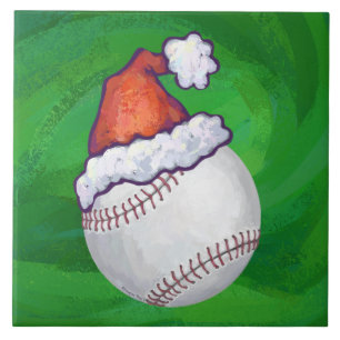 Baseball i Santa Hat på Grönt Kakelplatta
