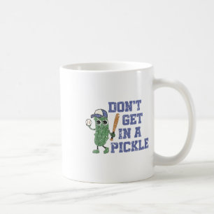 Baseball kommer inte in i en pickle kaffemugg