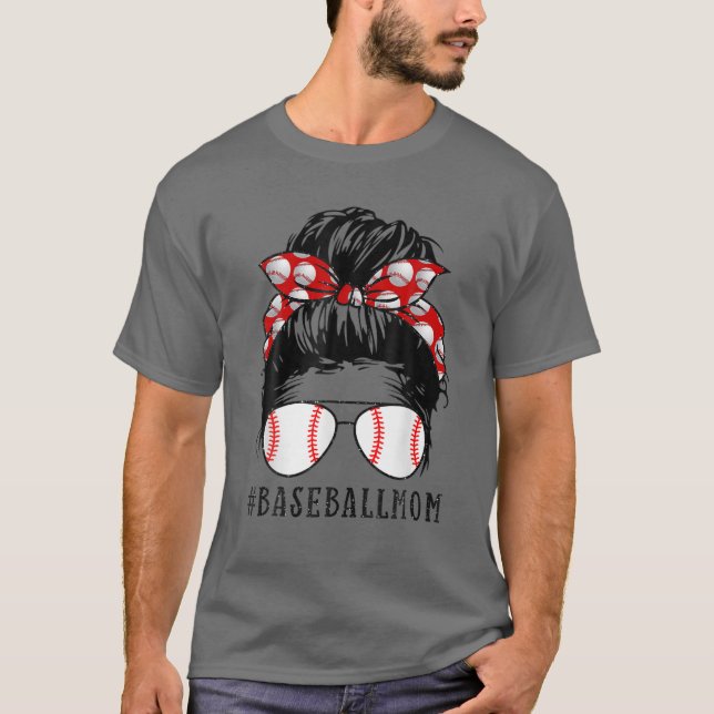 Baseball Mamma Messy Bun Proud Mamma Baseball Scar T Shirt (Framsida)