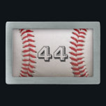 Baseball med Anpassade nummer<br><div class="desc">Ett makrofoto av en helt ny Baseball med rött stygn. Perfektens gåva till baseball- eller softball-sportfantasten.</div>