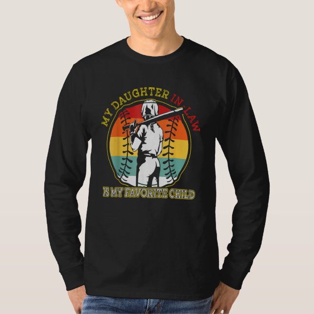 Baseball Mom Dad My Daughter In Law Is My Favorite T Shirt (Framsida)