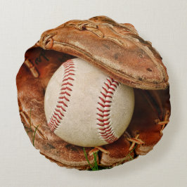 Baseball och gammal karda i sommargräset rund kudde