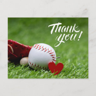 Baseball på grönt gräs för tack vykort