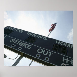 Baseball scoreboard med amerikansk flagga poster