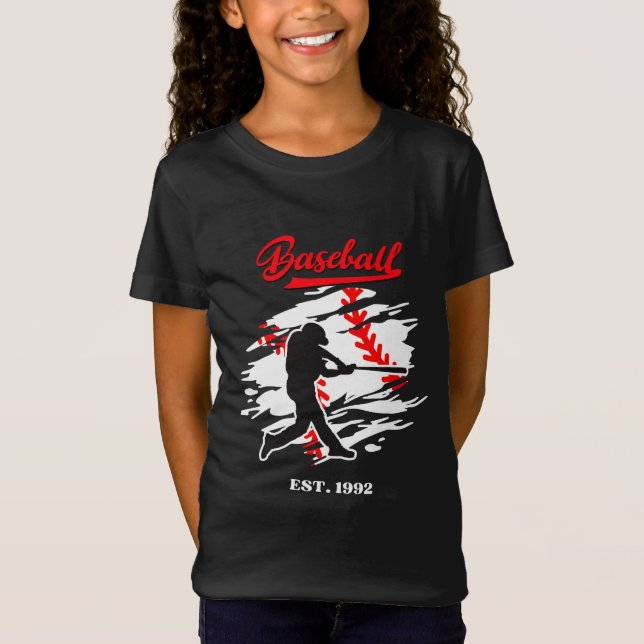Baseball Silhouette Graphic Design – EST. 1992 T Shirt (Framsida)